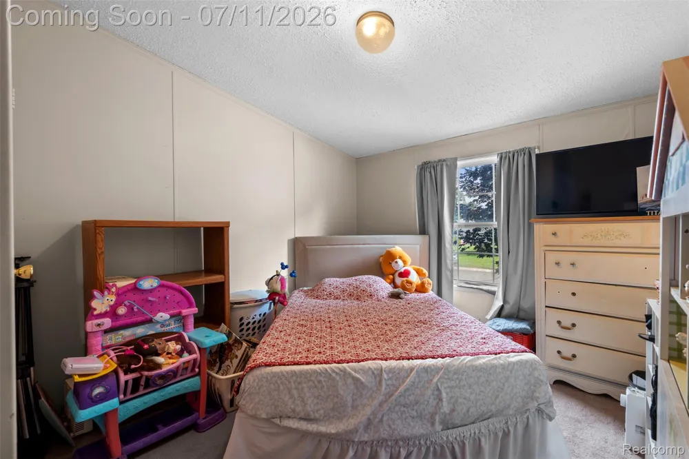 2785 Mulberry Dr Clarkston City, MI 48348