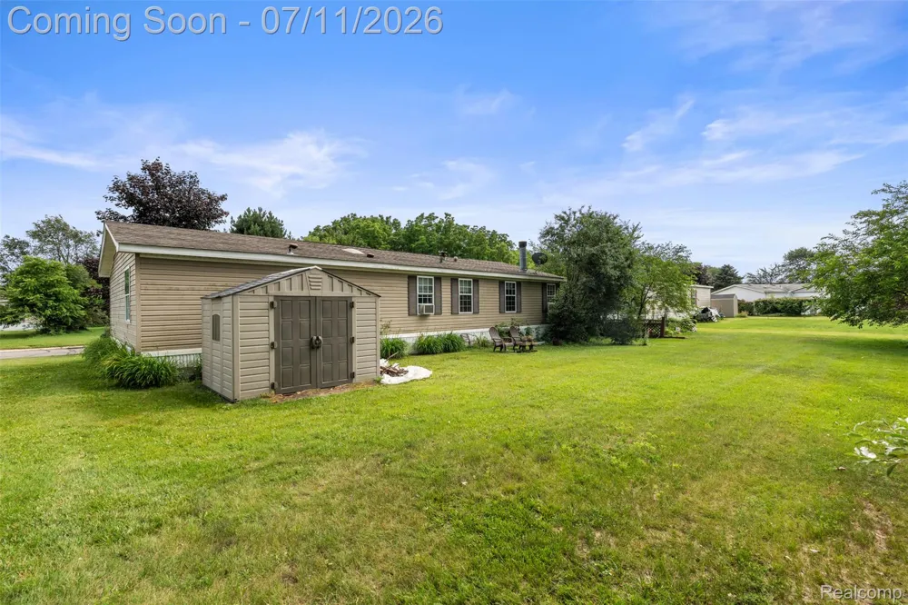 2785 Mulberry Dr Clarkston City, MI 48348