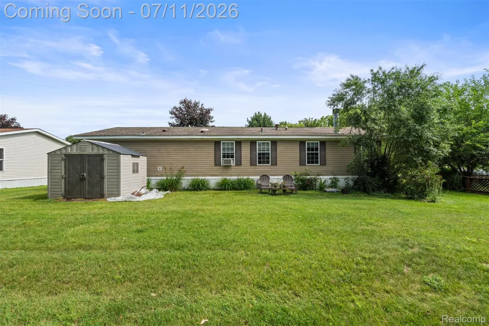 2785 Mulberry Dr Clarkston City, MI 48348