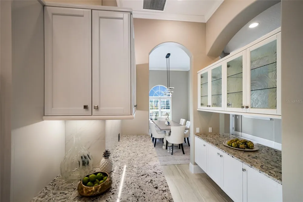 8122 LONE TREE GLEN Lakewood Ranch, FL 34202