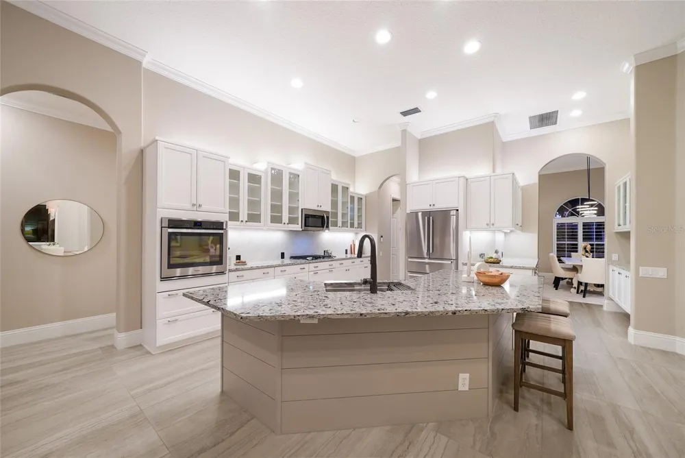 8122 LONE TREE GLEN Lakewood Ranch, FL 34202