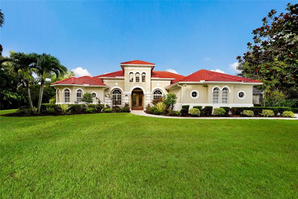 8122 LONE TREE GLEN Lakewood Ranch, FL 34202