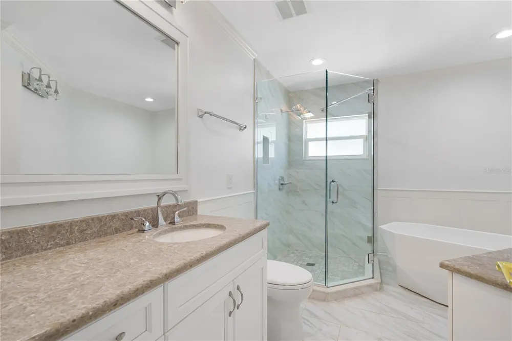 3924 VERSAILLES DRIVE Tampa, FL 33634
