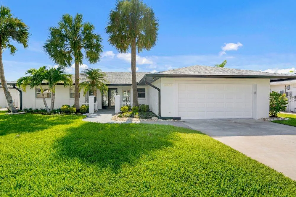 3924 VERSAILLES DRIVE Tampa, FL 33634