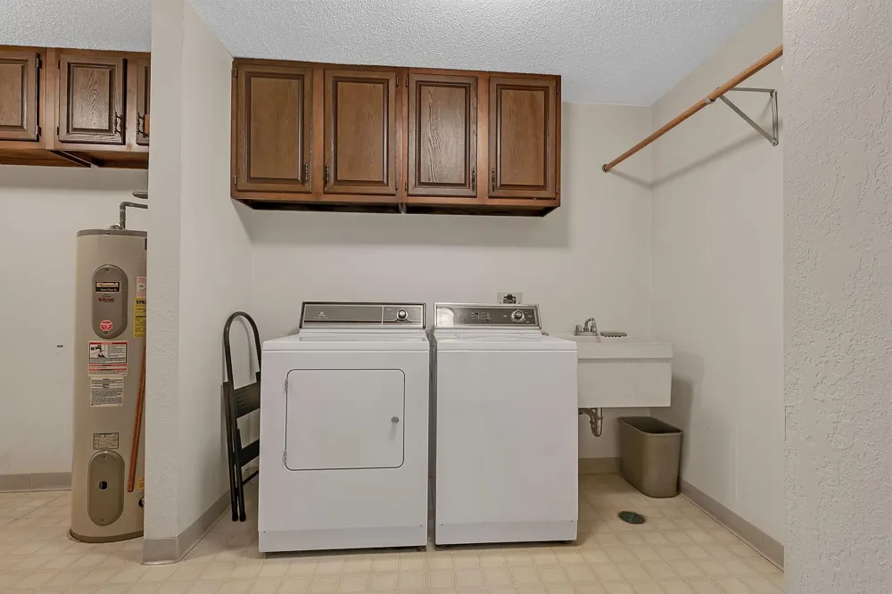 230 5th Avenue #C5 Saint Cloud, MN 56303