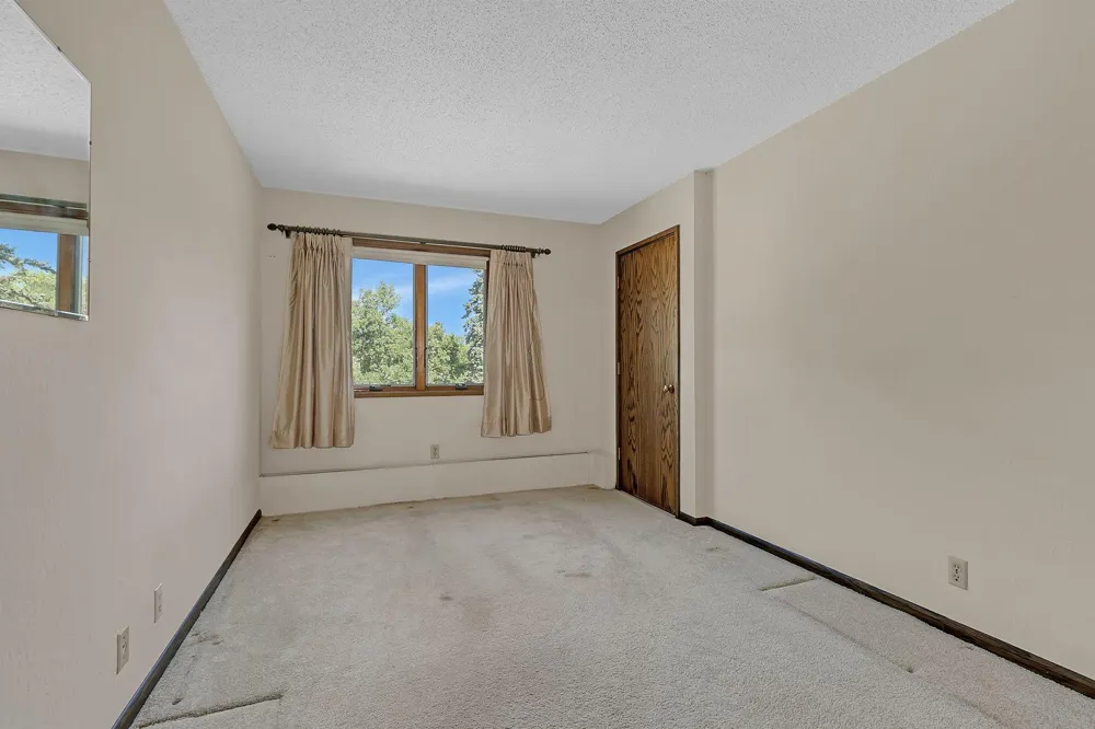 230 5th Avenue #C5 Saint Cloud, MN 56303