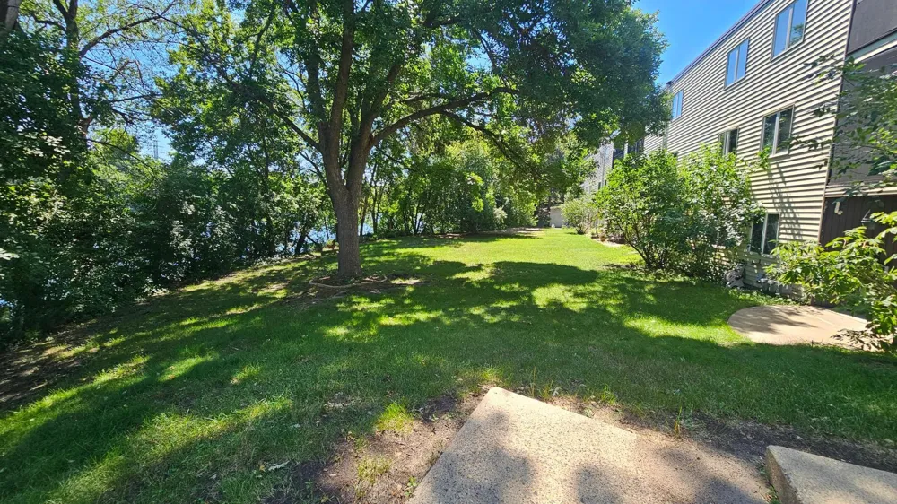 230 5th Avenue #C5 Saint Cloud, MN 56303
