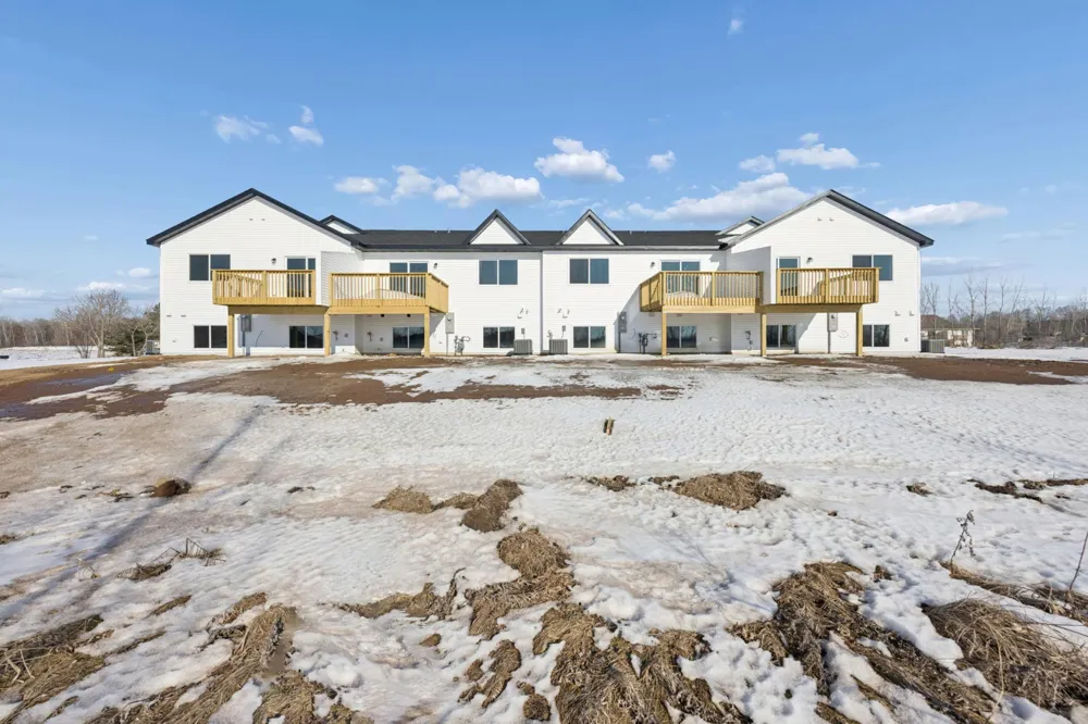1106 45th Avenue NE Saint Cloud, MN 56304