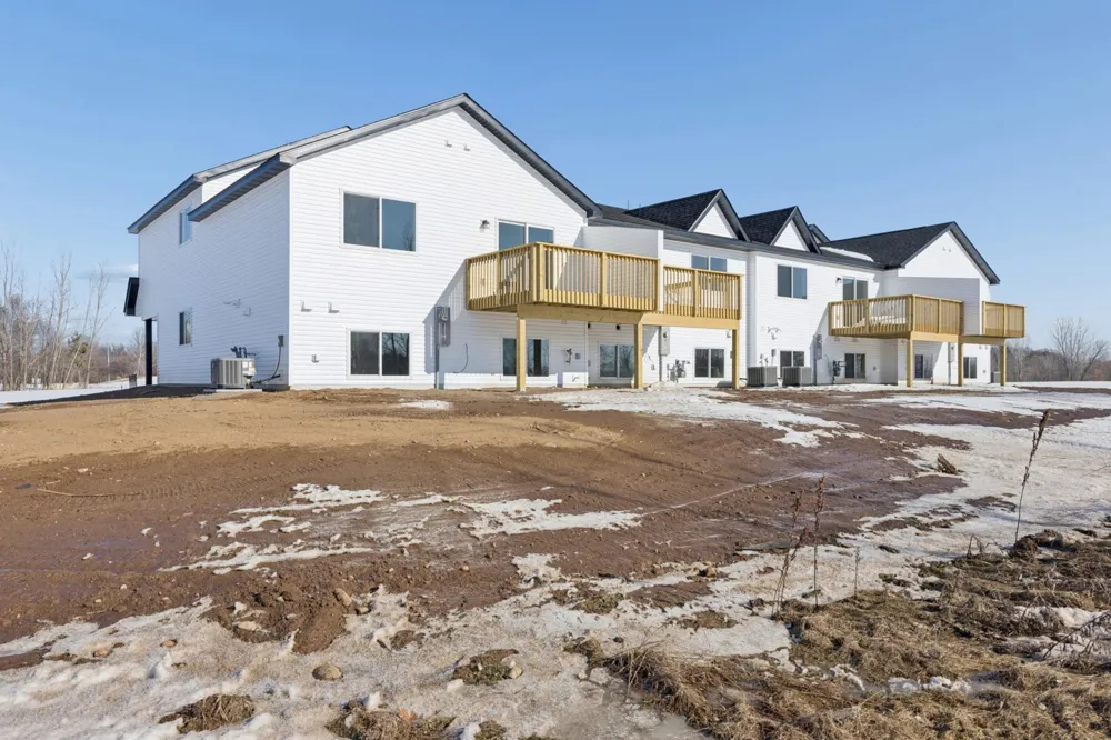 1102 45th Avenue NE Saint Cloud, MN 56304