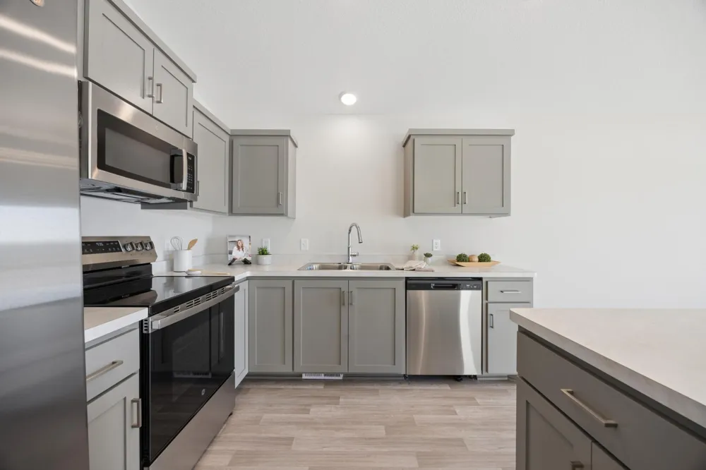 1102 45th Avenue NE Saint Cloud, MN 56304