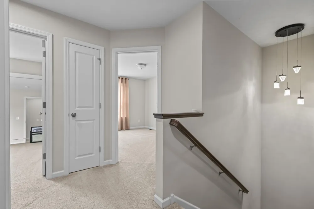 2215 Gateway Hill Road North Saint Paul, MN 55109