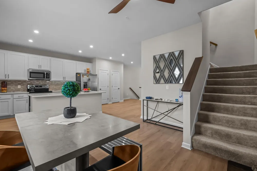 2215 Gateway Hill Road North Saint Paul, MN 55109