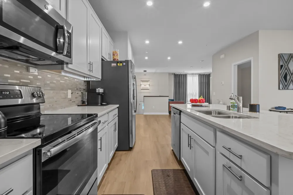 2215 Gateway Hill Road North Saint Paul, MN 55109
