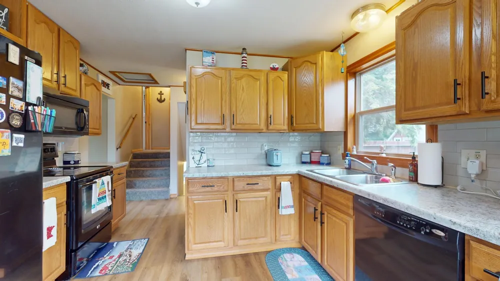 1153 Rossman Avenue Detroit Lakes, MN 56501
