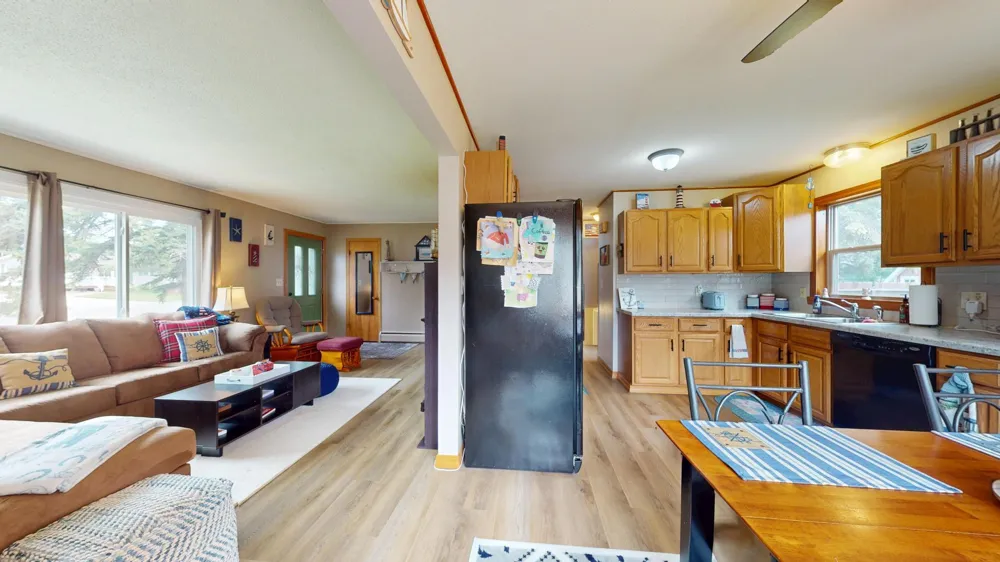 1153 Rossman Avenue Detroit Lakes, MN 56501