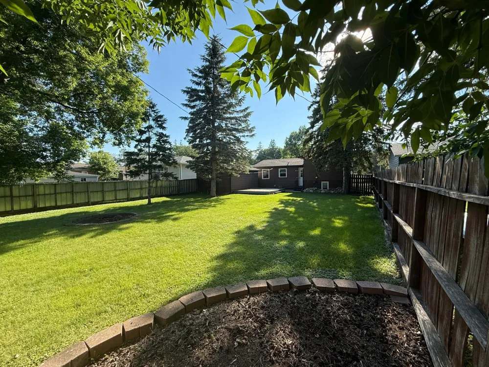 1153 Rossman Avenue Detroit Lakes, MN 56501