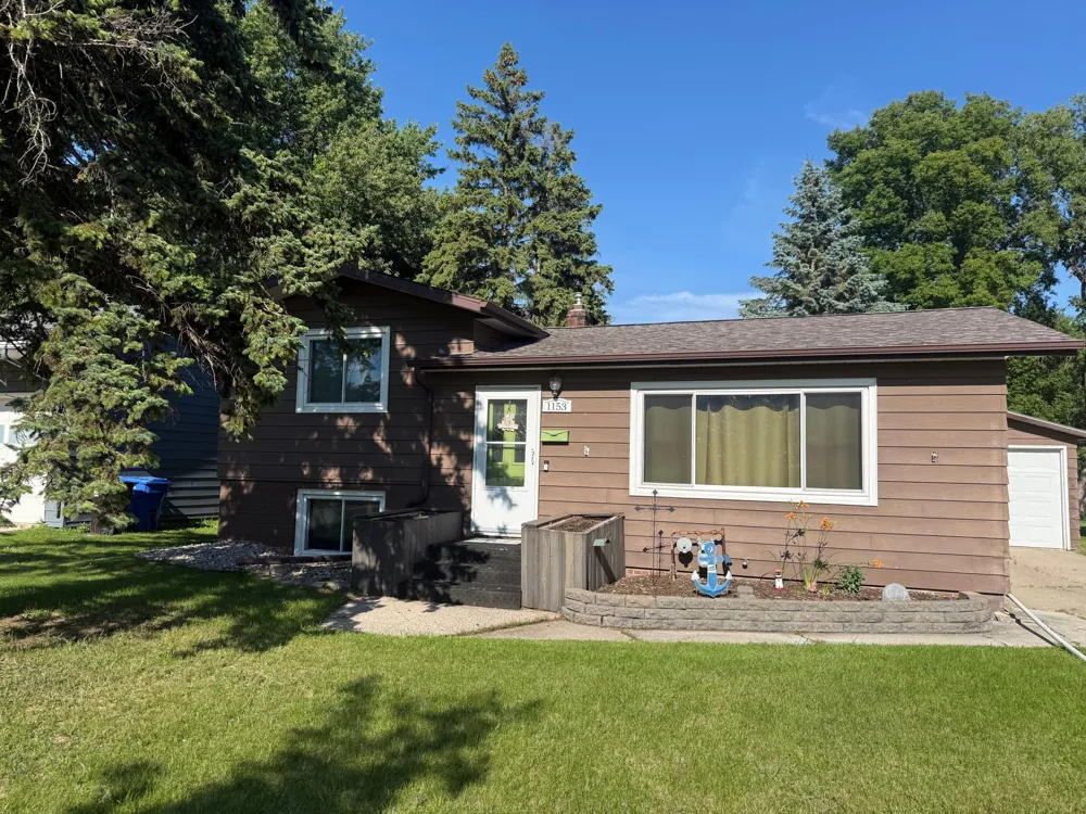 1153 Rossman Avenue Detroit Lakes, MN 56501