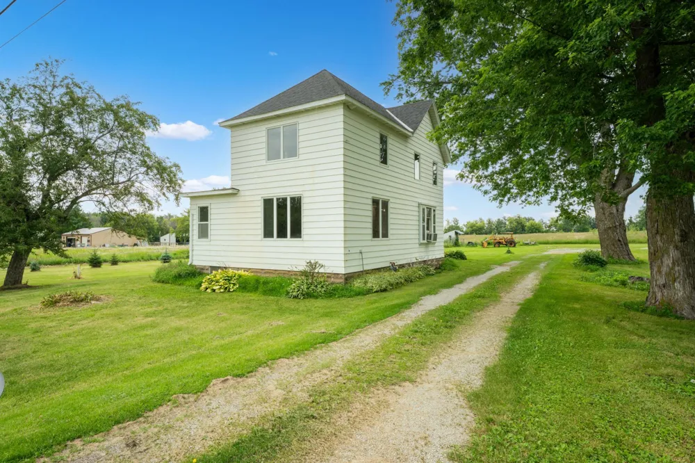 55570 State Highway 56 West Concord, MN 55985