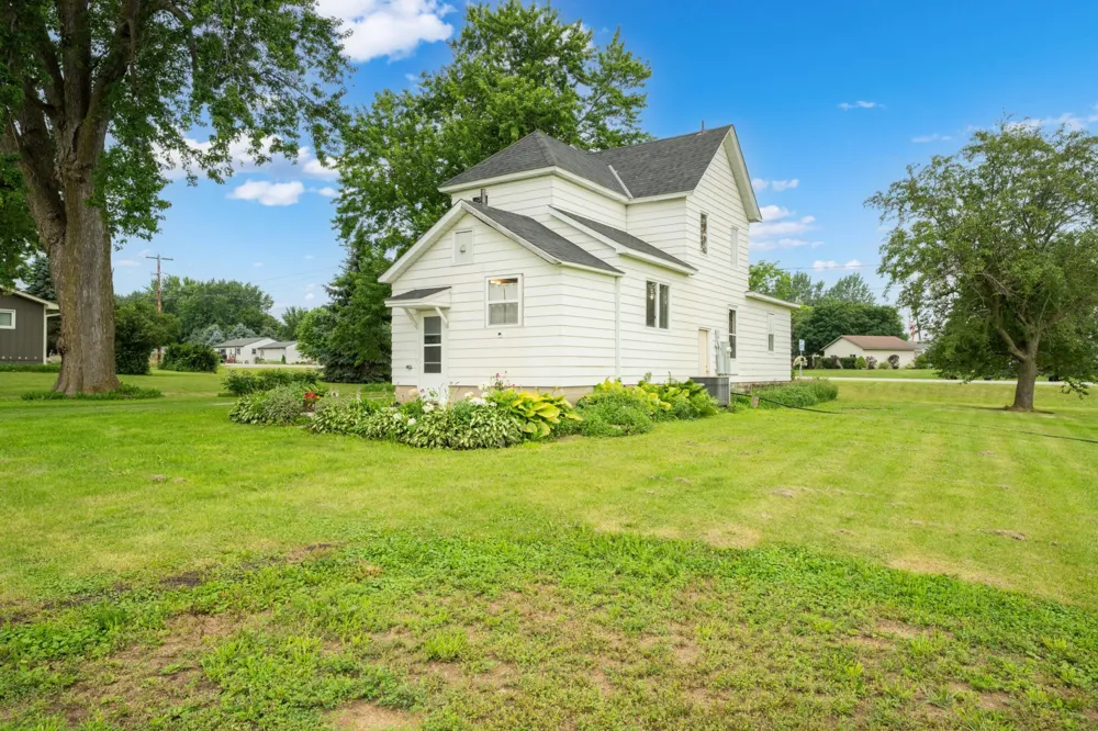 55570 State Highway 56 West Concord, MN 55985