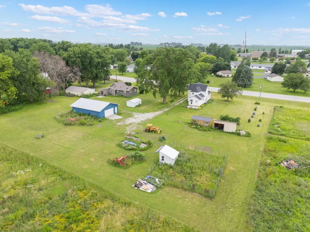 55570 State Highway 56 West Concord, MN 55985