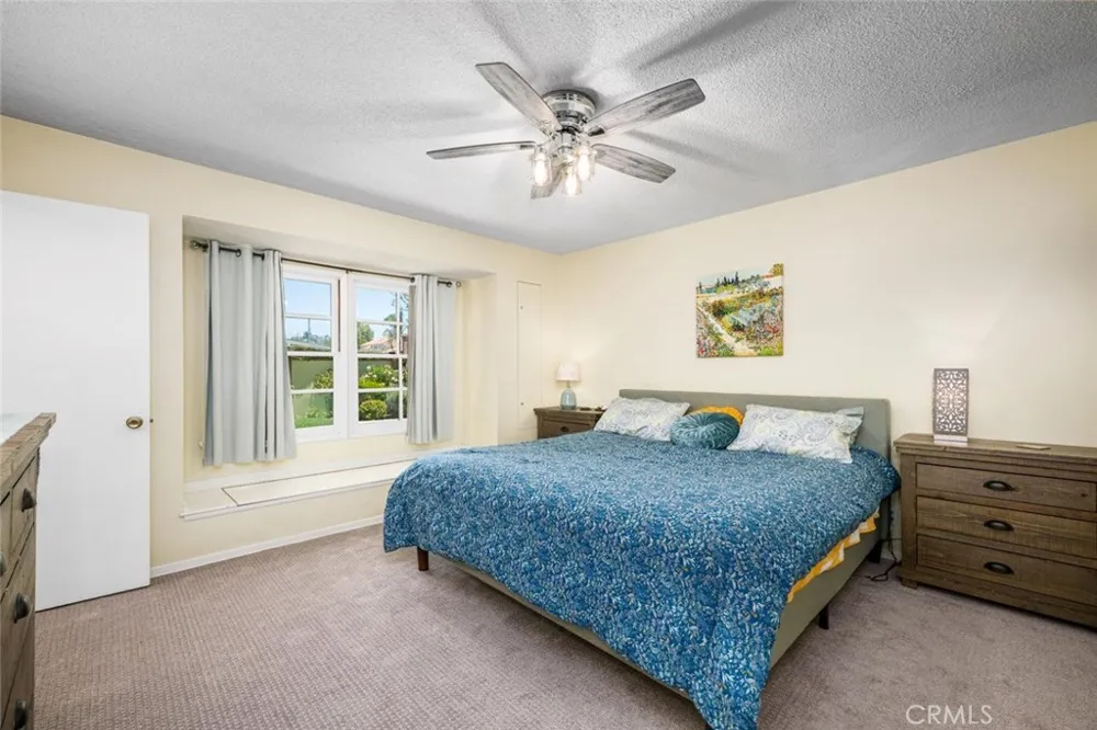11261 Kensington Rossmoor, CA 90720