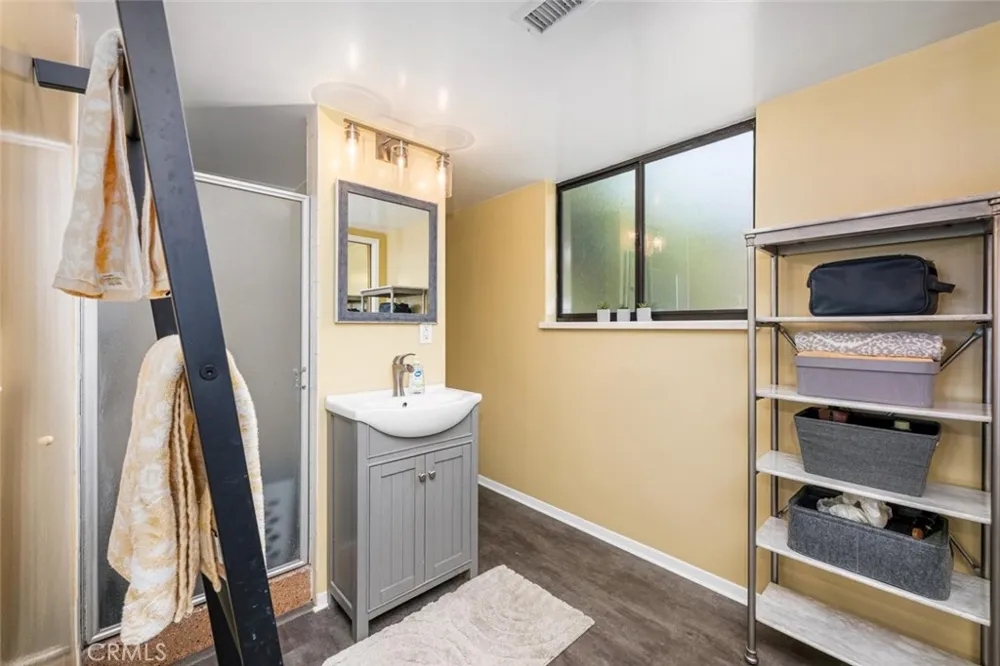 11261 Kensington Rossmoor, CA 90720