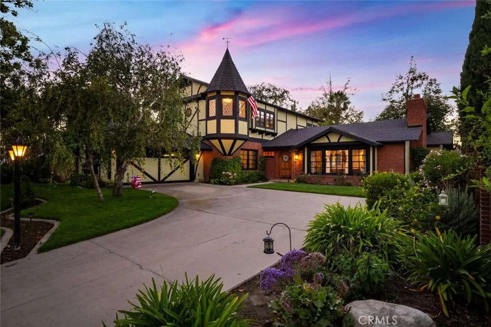 11261 Kensington Rossmoor, CA 90720