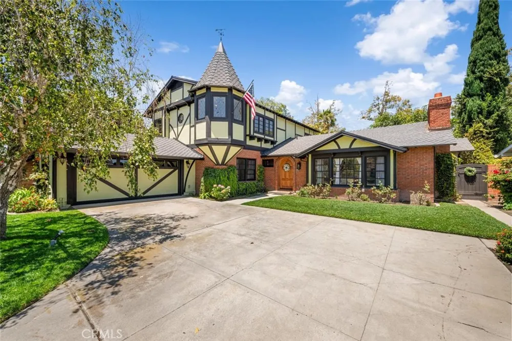 11261 Kensington Rossmoor, CA 90720