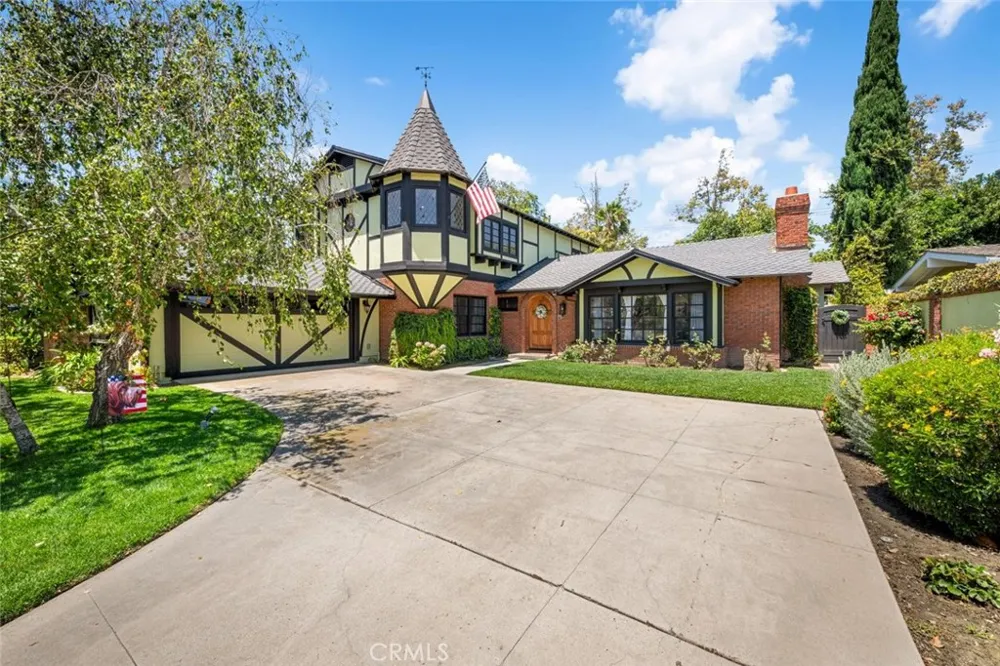 11261 Kensington Rossmoor, CA 90720