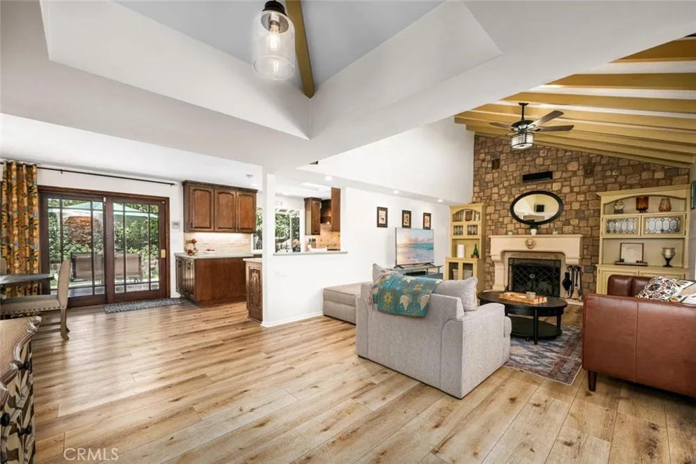 11261 Kensington Rossmoor, CA 90720