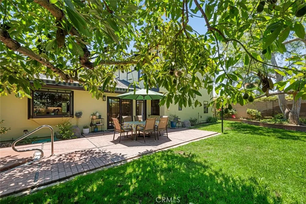 11261 Kensington Rossmoor, CA 90720