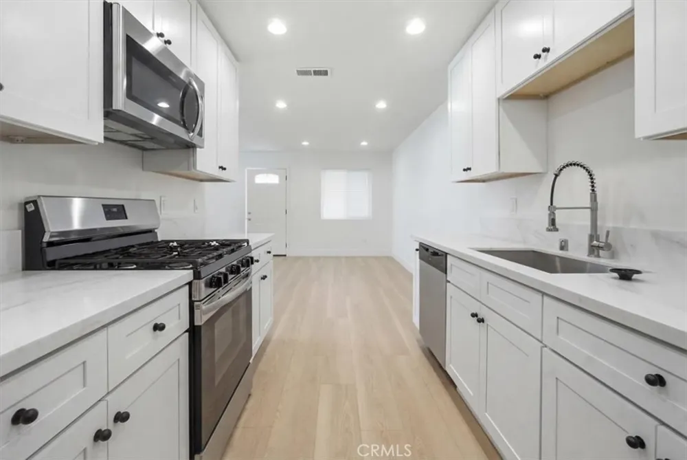 307 Tustin #B Anaheim, CA 92807