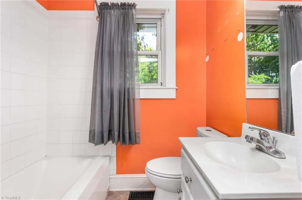 2442 Hoskins Road Burlington, NC 27215