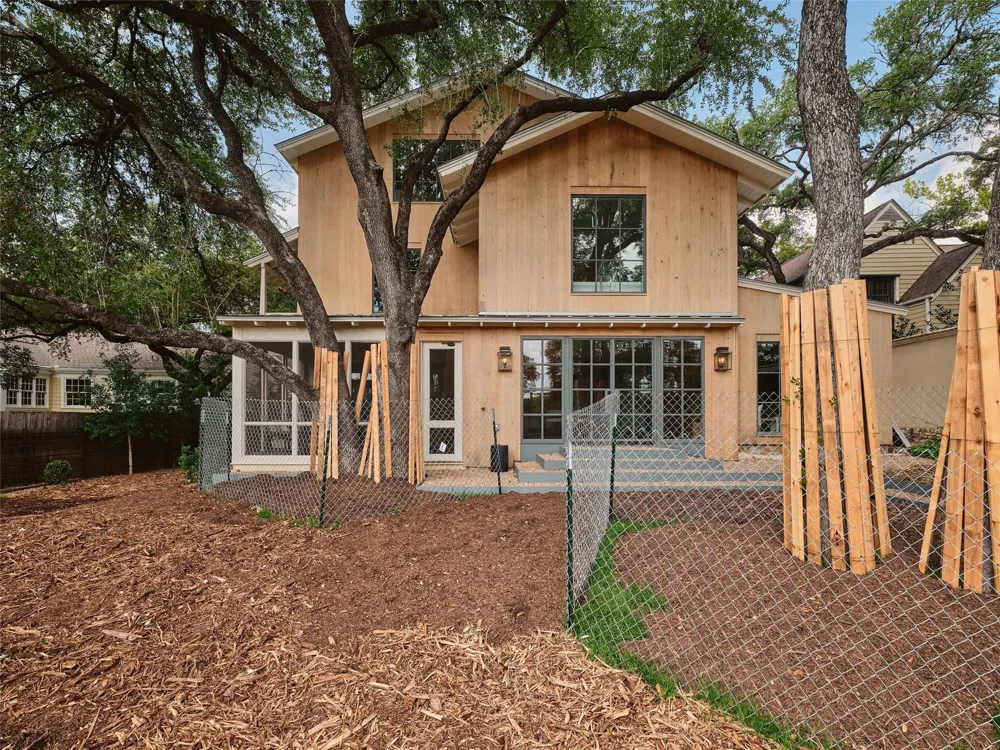 1012 Gaston Avenue Austin, TX 78703
