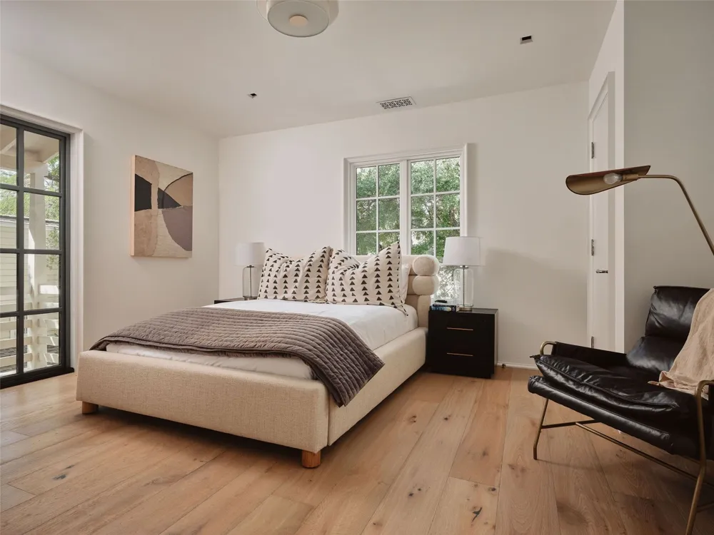 1012 Gaston Avenue Austin, TX 78703