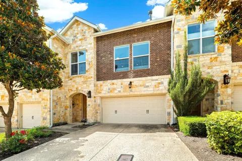 1215 Haven Lane #102