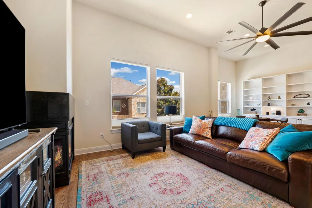 1215 Haven Lane #102 Georgetown, TX 78626