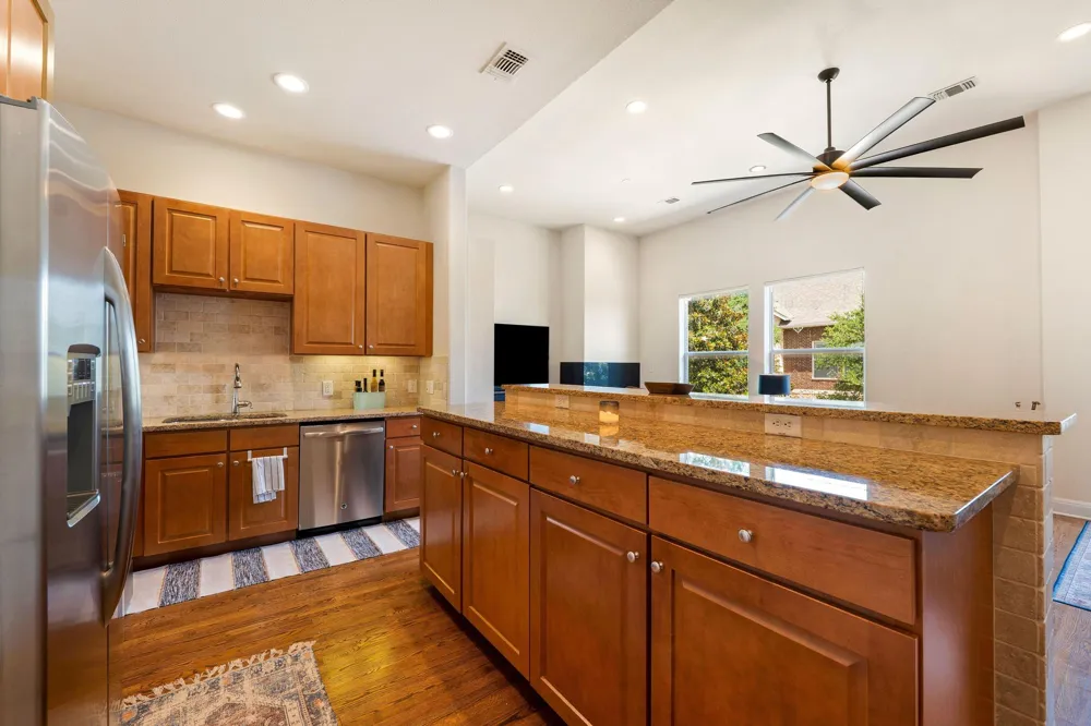 1215 Haven Lane #102 Georgetown, TX 78626