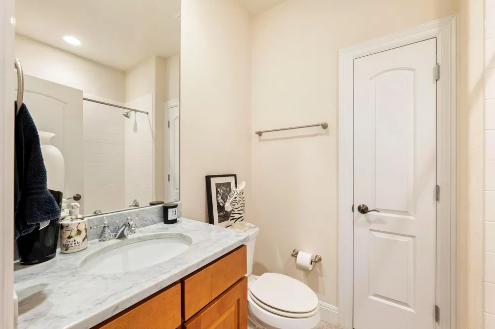 1215 Haven Lane #102 Georgetown, TX 78626