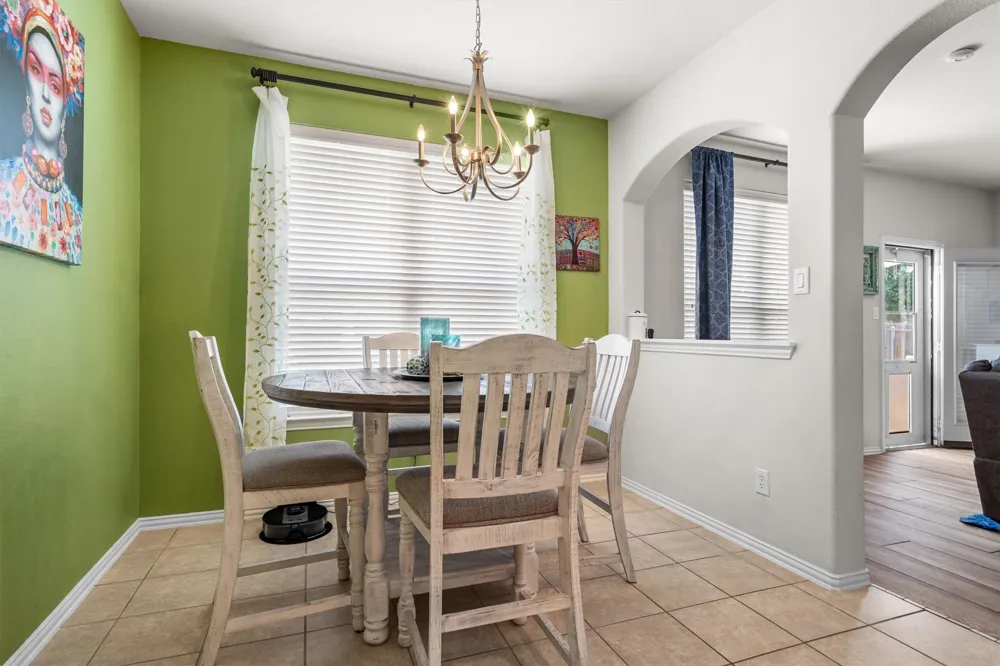 499 Grayson Lane Lake Dallas, TX 75065