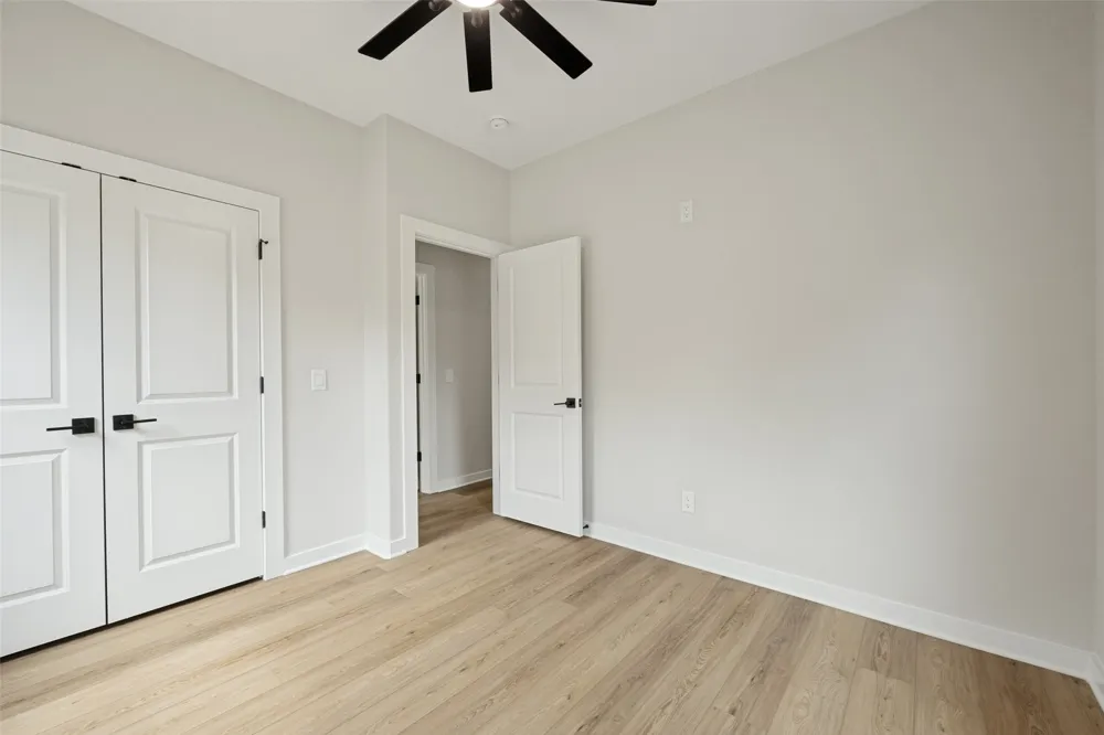216 W Cardinal Ector, TX 75439