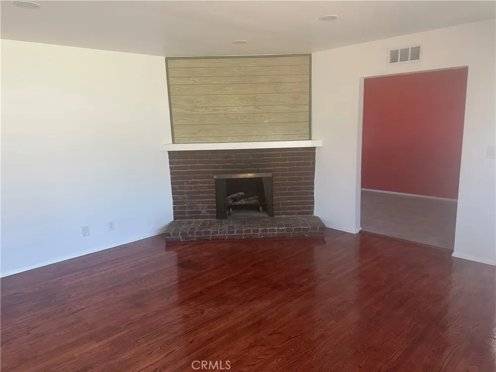 4455 Lark Ellen Lane Covina, CA 91722