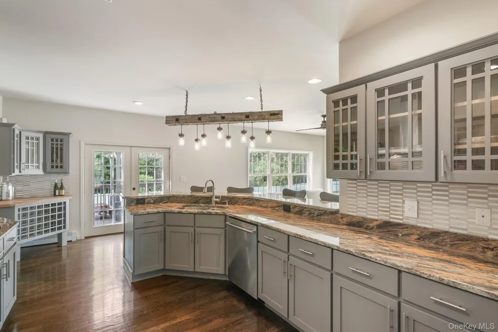 18 Baron Drive Warwick, NY 10990
