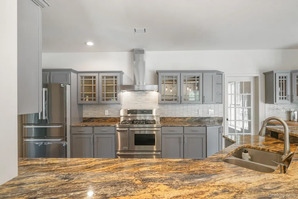 18 Baron Drive Warwick, NY 10990