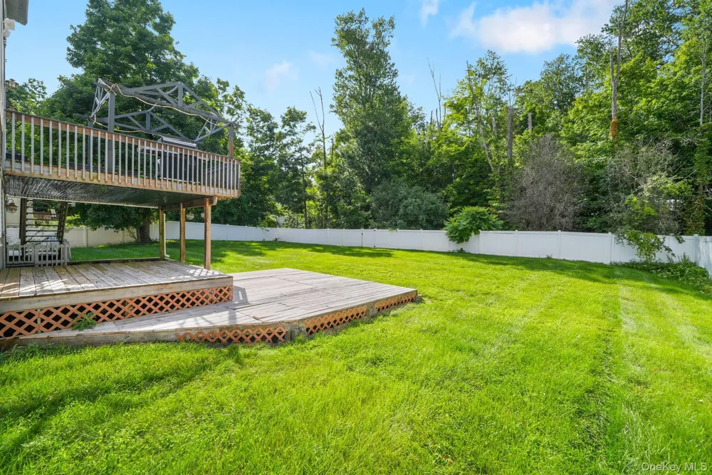18 Baron Drive Warwick, NY 10990