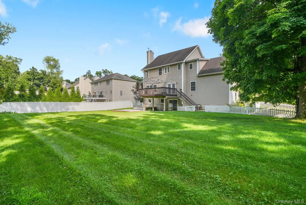 18 Baron Drive Warwick, NY 10990