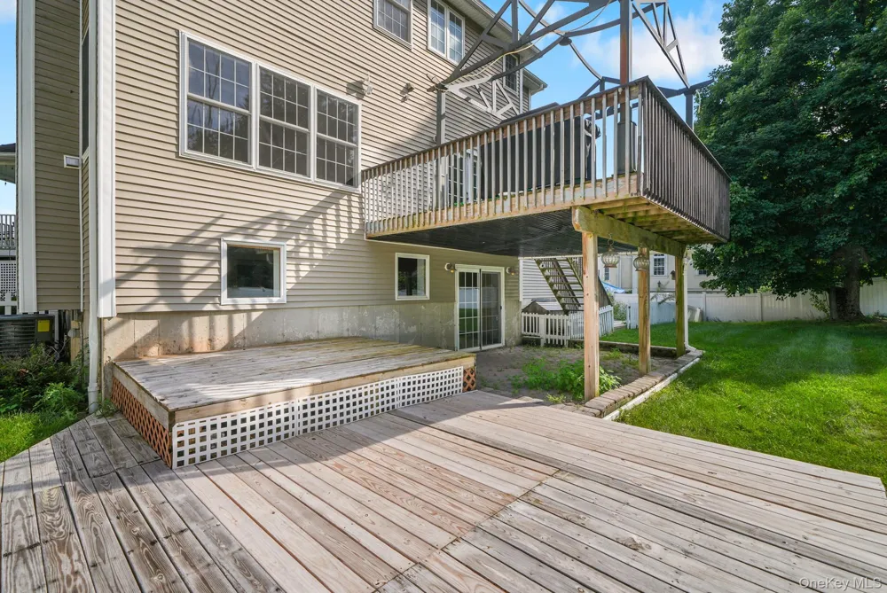 18 Baron Drive Warwick, NY 10990