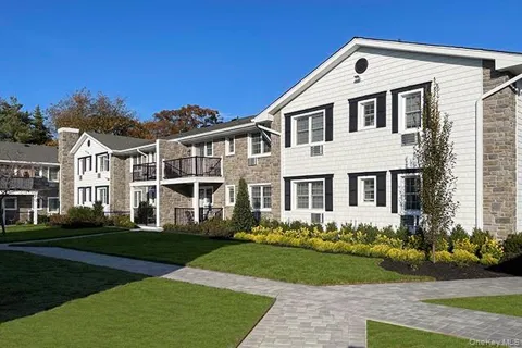 75 Lamplighter Lane #5B