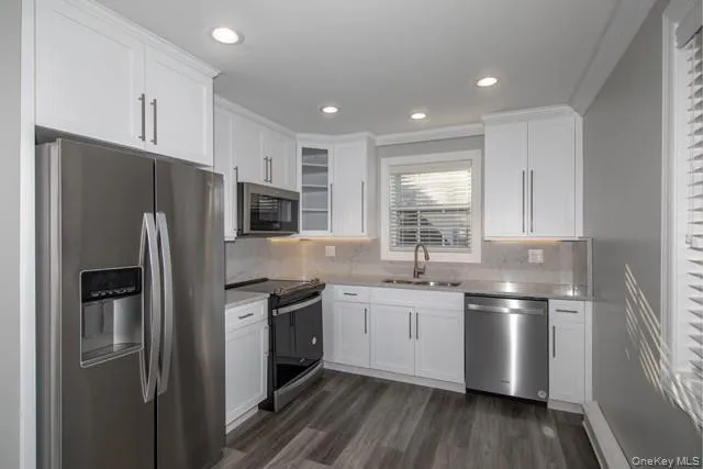 75 Lamplighter Lane #5B Massapequa, NY 11758