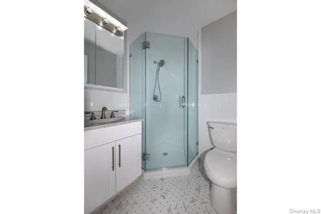 75 Lamplighter Lane #5B Massapequa, NY 11758